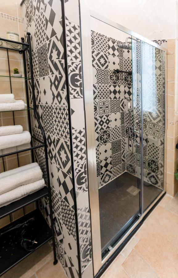 Villa Chanel Bellissima Villa Con Piscina Immersa Nella Valle D'Itria Ostuni Eksteriør billede