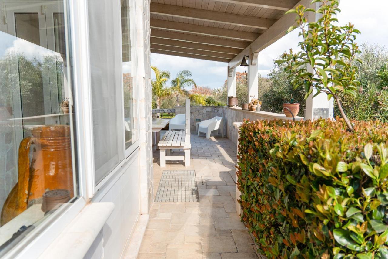 Villa Chanel Bellissima Villa Con Piscina Immersa Nella Valle D'Itria Ostuni Eksteriør billede