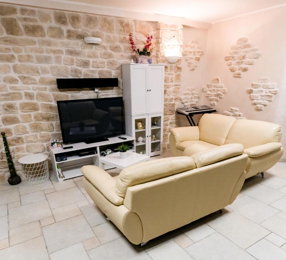 Villa Chanel Bellissima Villa Con Piscina Immersa Nella Valle D'Itria Ostuni Eksteriør billede