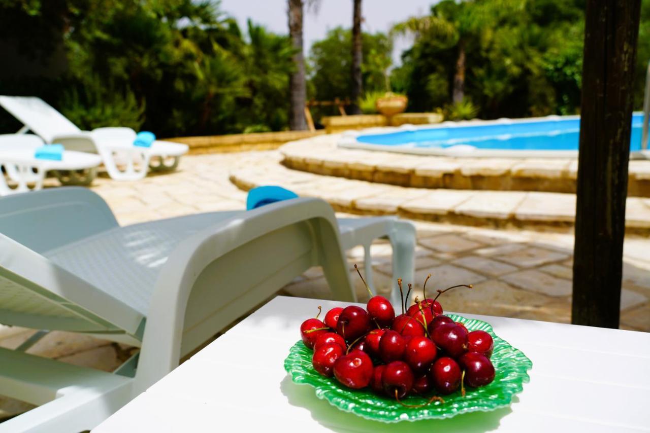 Villa Chanel Bellissima Villa Con Piscina Immersa Nella Valle D'Itria Ostuni Eksteriør billede
